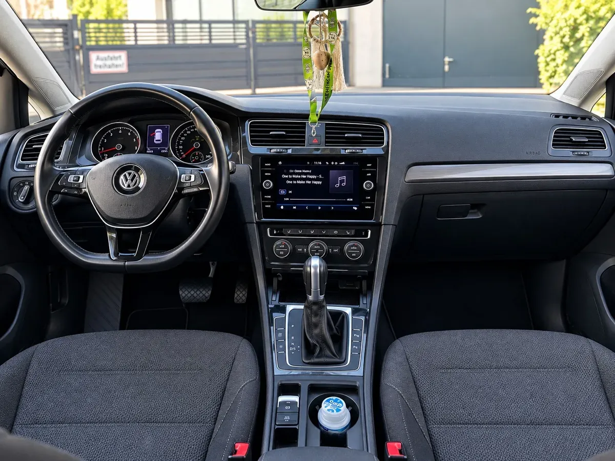 Volkswagen Golf 2018 photo 3