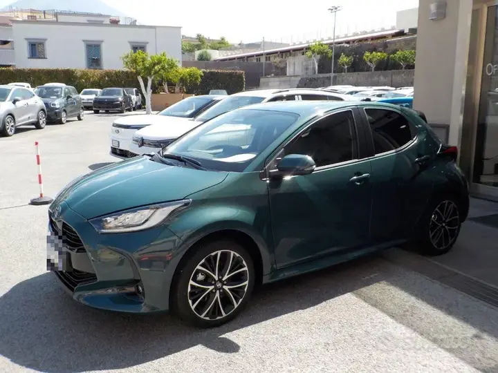 Toyota Yaris photo 3