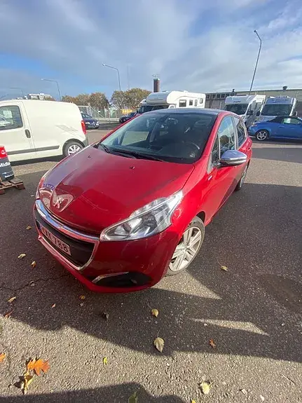 Peugeot 208 2017 photo 5