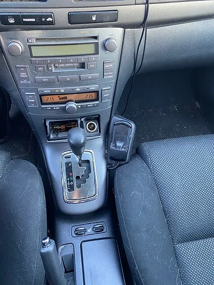 Toyota Avensis 2004 photo 3