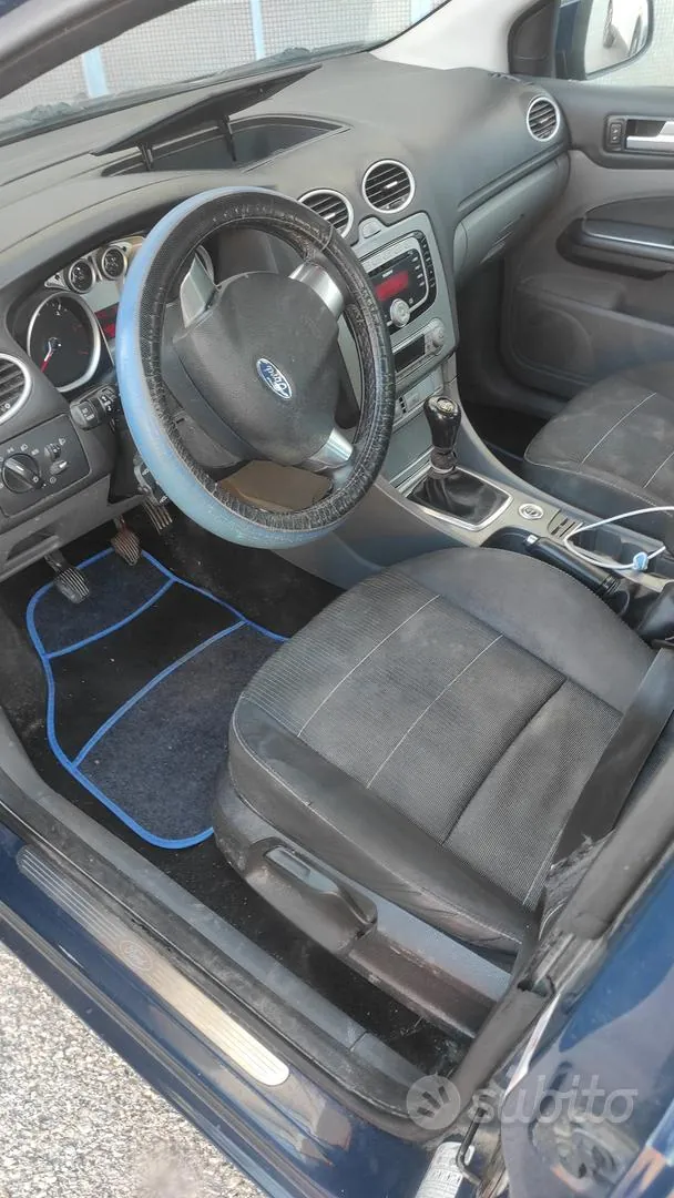 Ford Focus 2010 photo 5