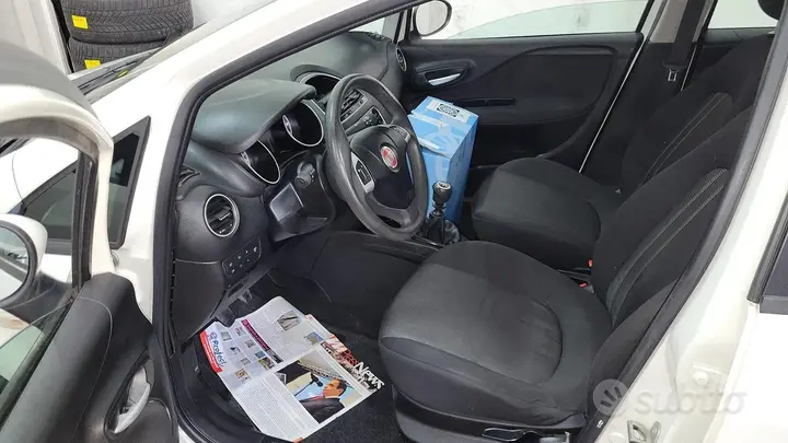Fiat Punto 2013 photo 5