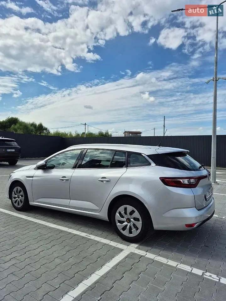 Renault Megane 2018 photo 4