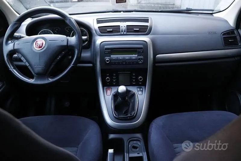 Fiat Croma 2010 photo 2
