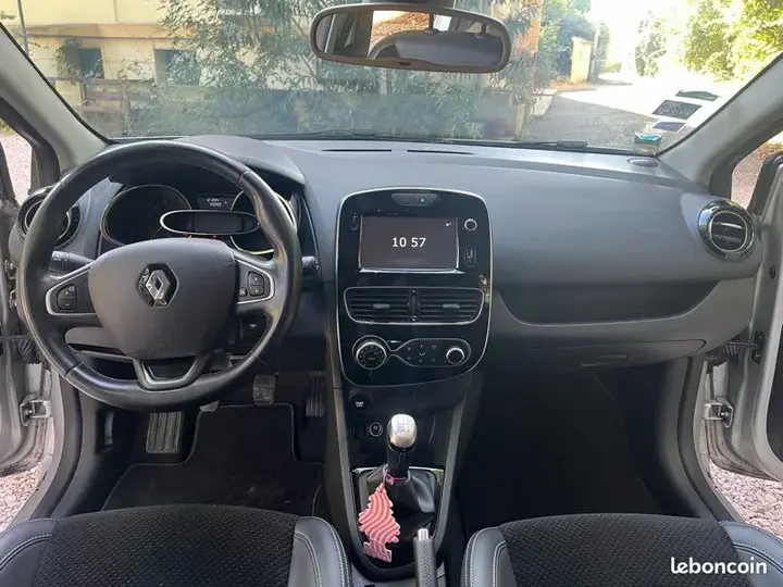 Renault Clio 2017 photo 3