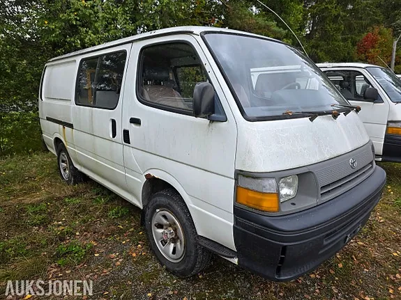 Toyota Hiace 1995 photo 2