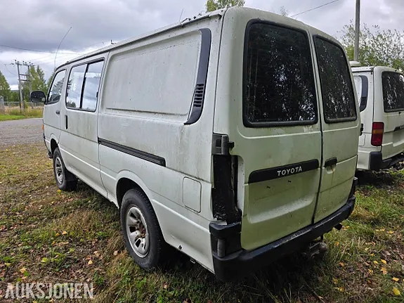 Toyota Hiace 1995 photo 5