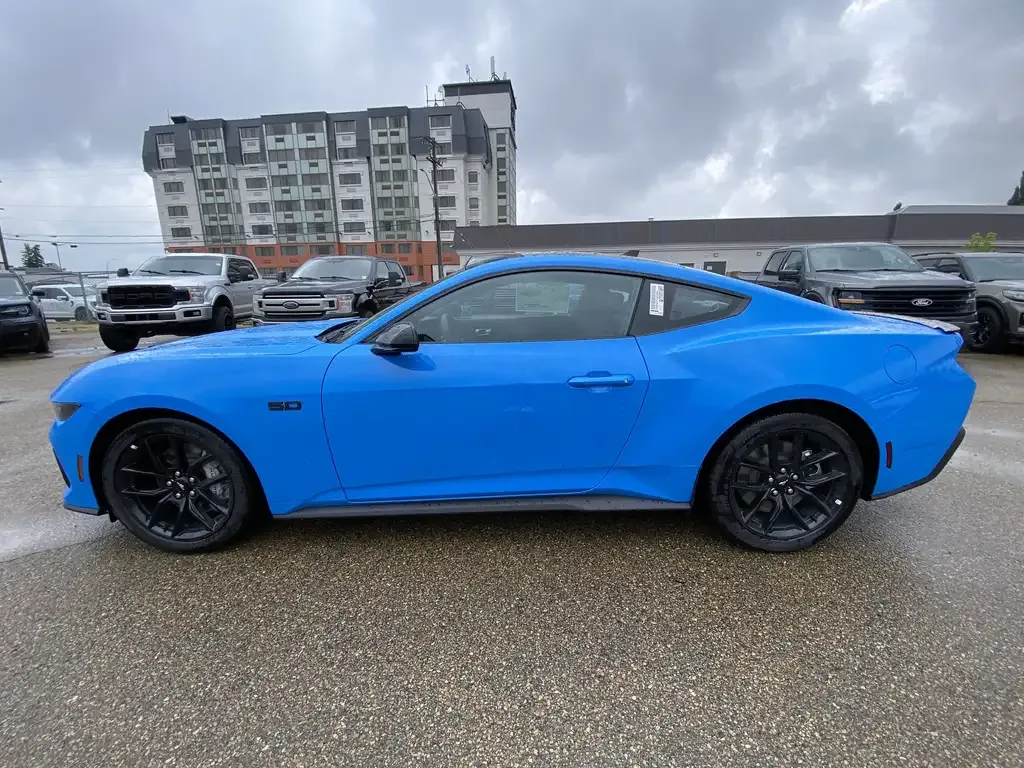 Ford Mustang 2026 photo 4