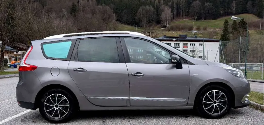 Renault Grand Scenic 2014 photo 2