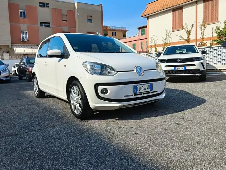 Volkswagen Up 2016 photo 2