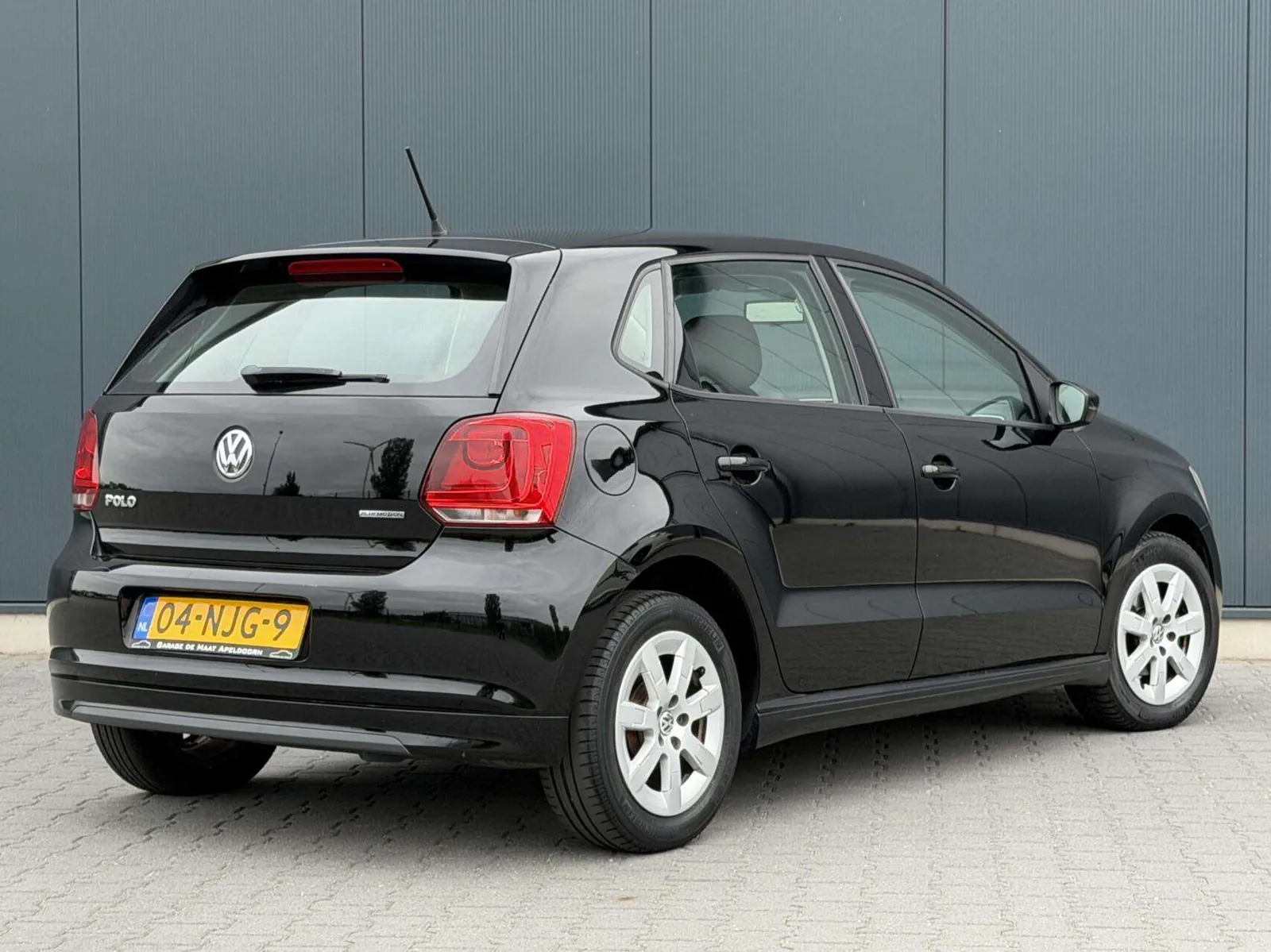 Volkswagen Polo 2010 photo 4