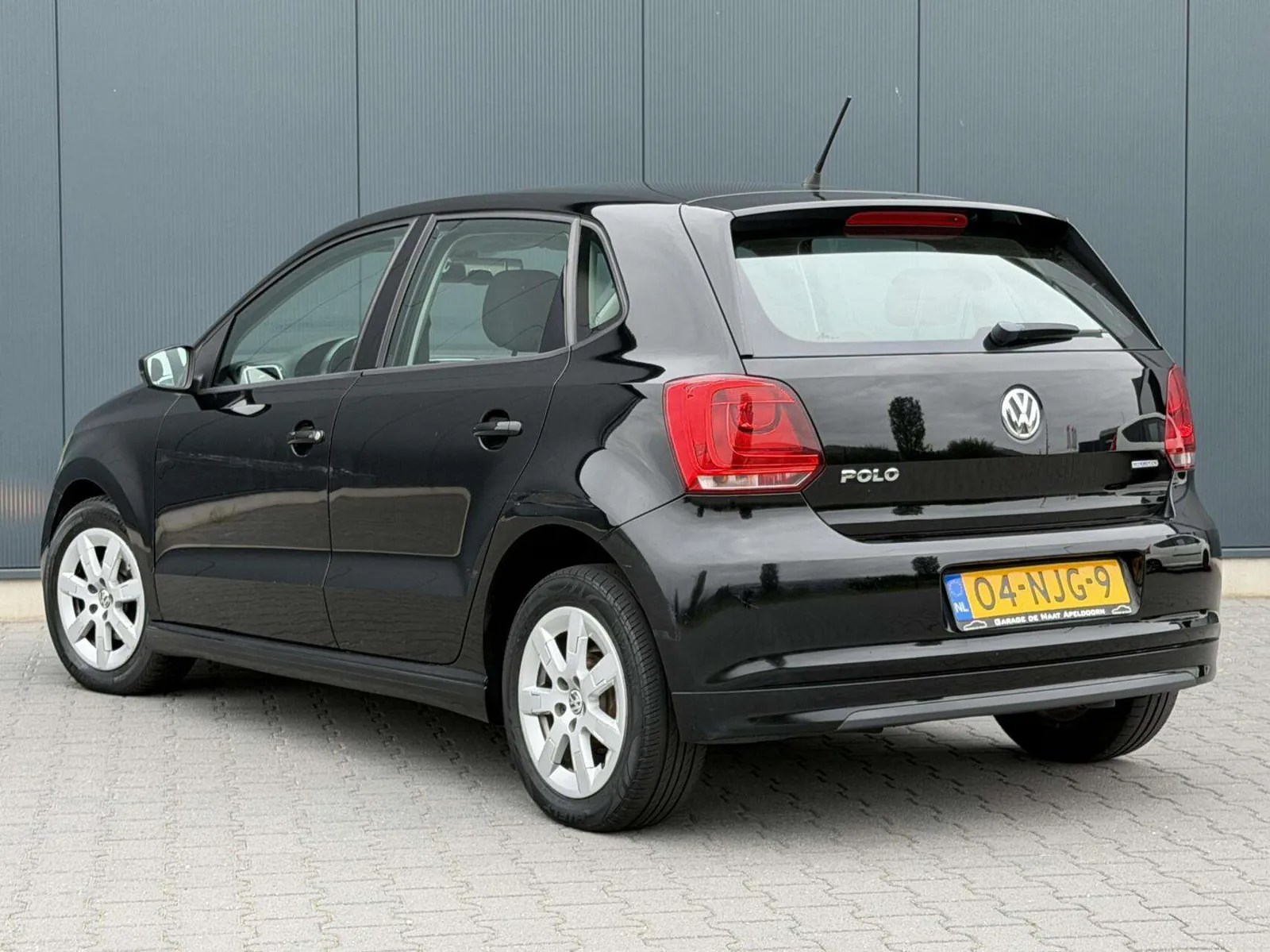 Volkswagen Polo 2010 photo 3