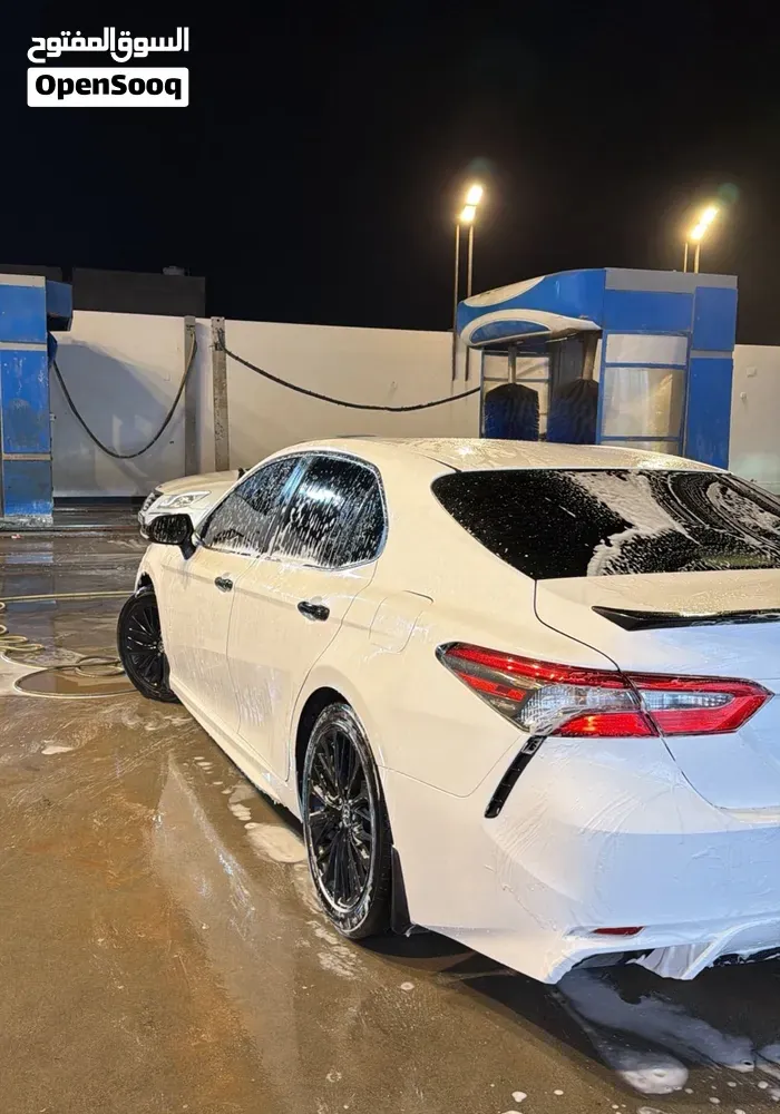 Toyota Camry 2019 photo 2
