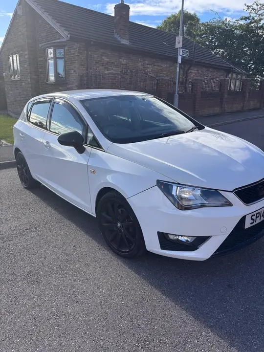 Seat Ibiza 2014 photo 4