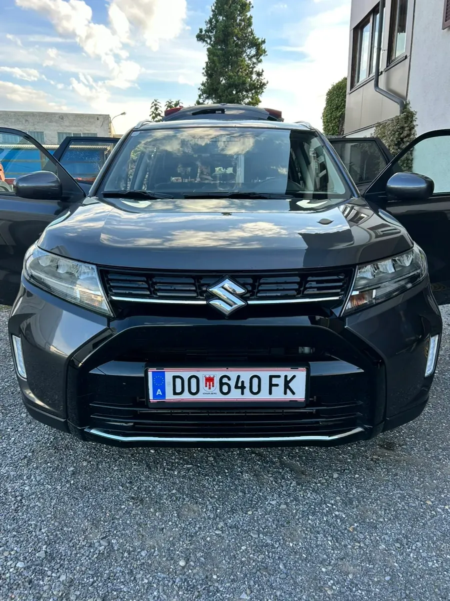Suzuki Vitara 2024 photo 2