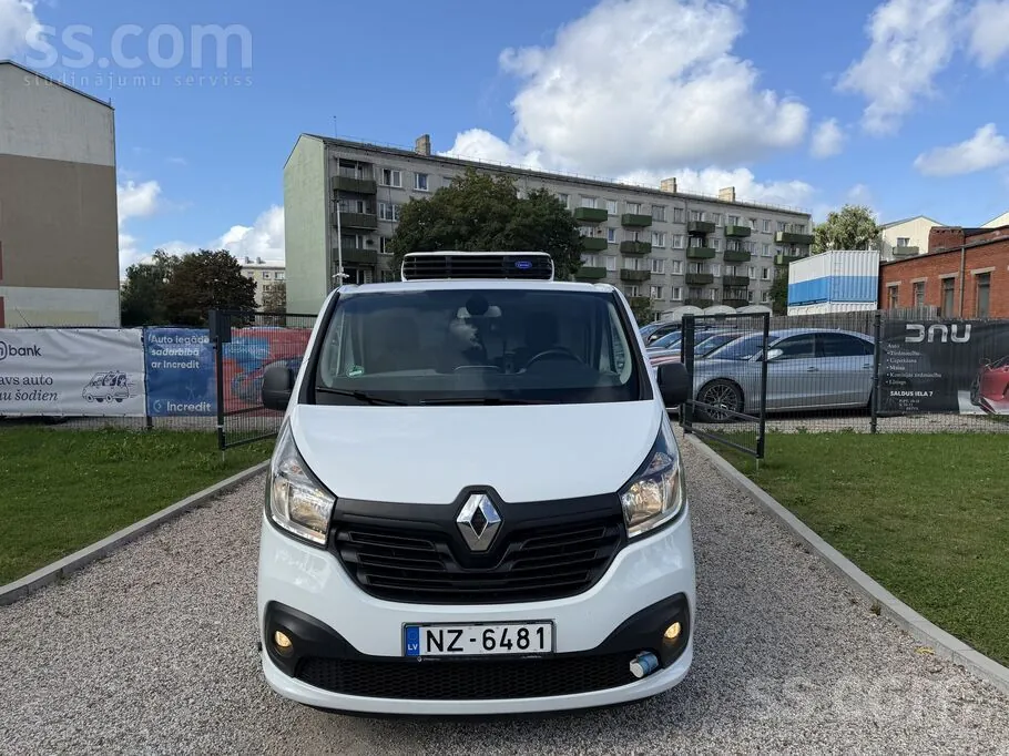 Renault Trafic 2016 photo 2