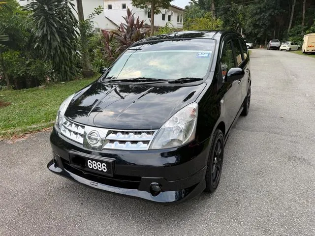 Nissan Grand Livina
