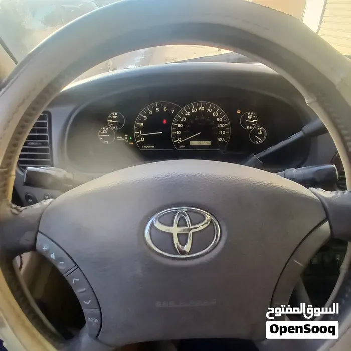Toyota Sequoia 2006 photo 2
