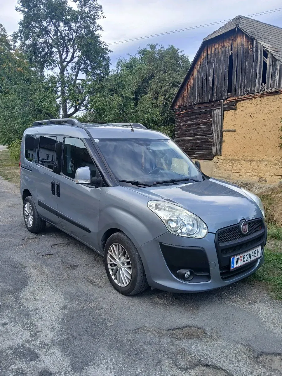 Fiat Doblò 2010 photo 2