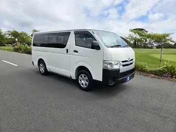 Toyota Hiace 2020 photo 2