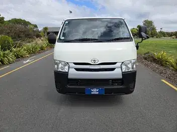Toyota Hiace 2020 photo 3