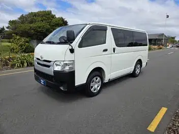 Toyota Hiace 2020 photo 4