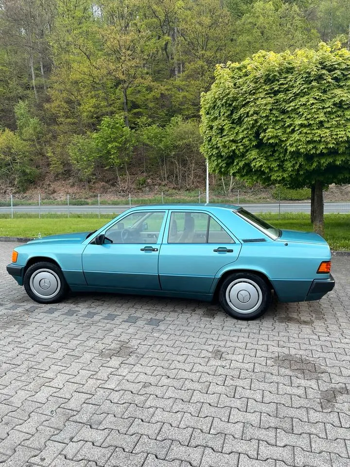 Mercedes-Benz W201