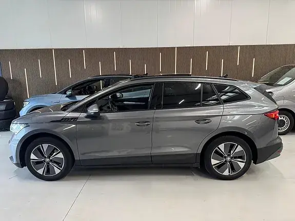 Skoda Enyaq 2023 photo 3