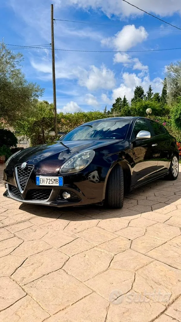 Alfa Romeo Giulietta 2011 photo 3