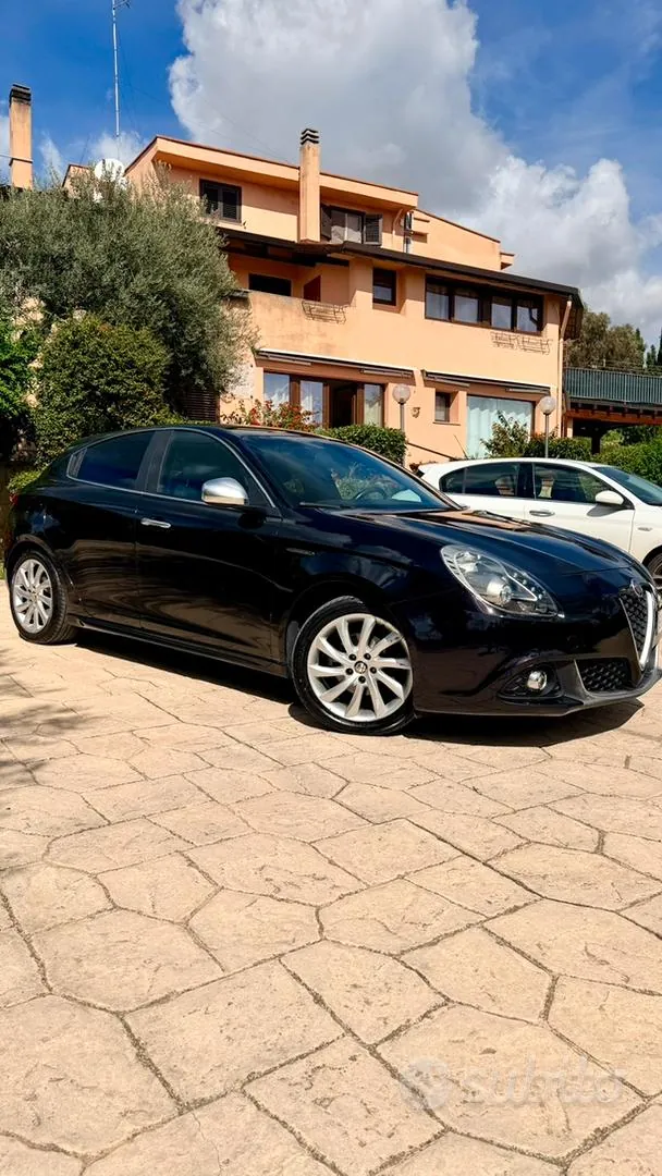 Alfa Romeo Giulietta 2011 photo 4