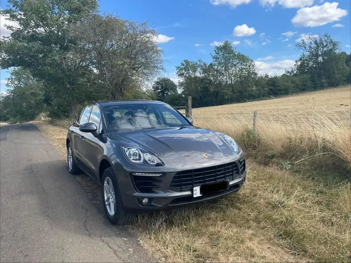 Porsche Macan 2015 photo 2