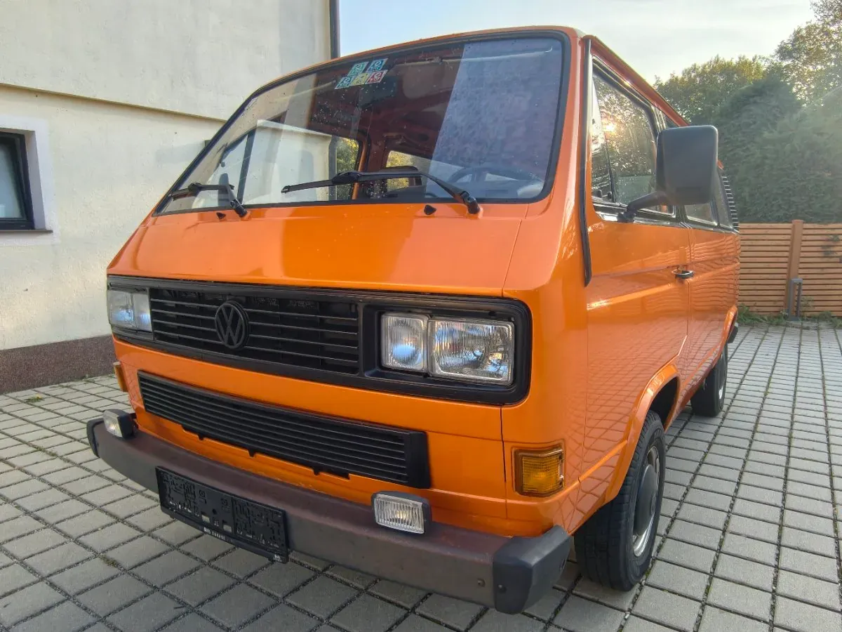 Volkswagen T3 1985 photo 2