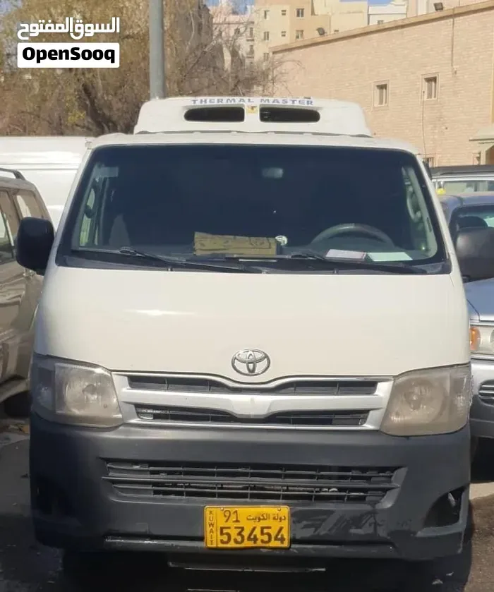 Toyota Hiace 2013 photo 5