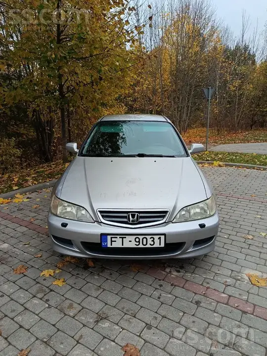 Honda Accord 2002 photo 3