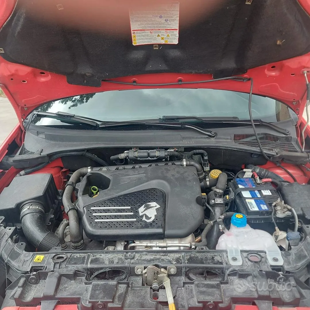 Fiat Punto 2010 photo 2