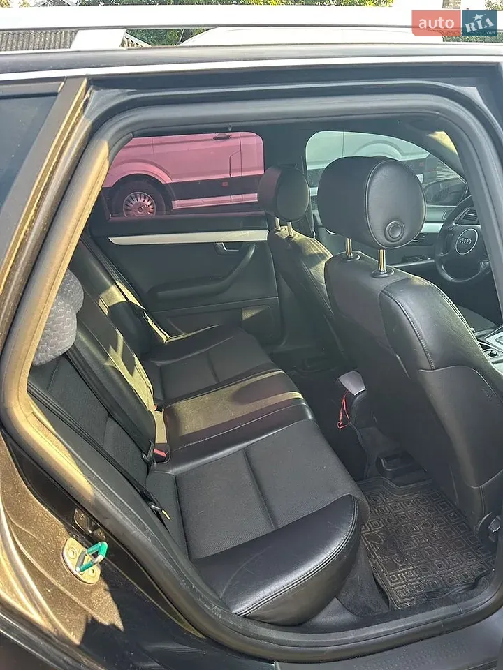 Audi A4 2002 photo 5
