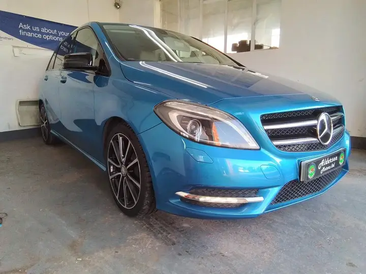 Mercedes-Benz B-Class 2013 photo 3