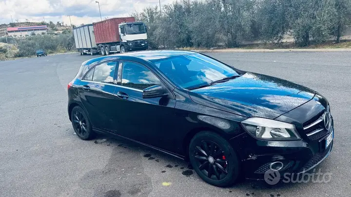 Mercedes-Benz A 2014 photo 5