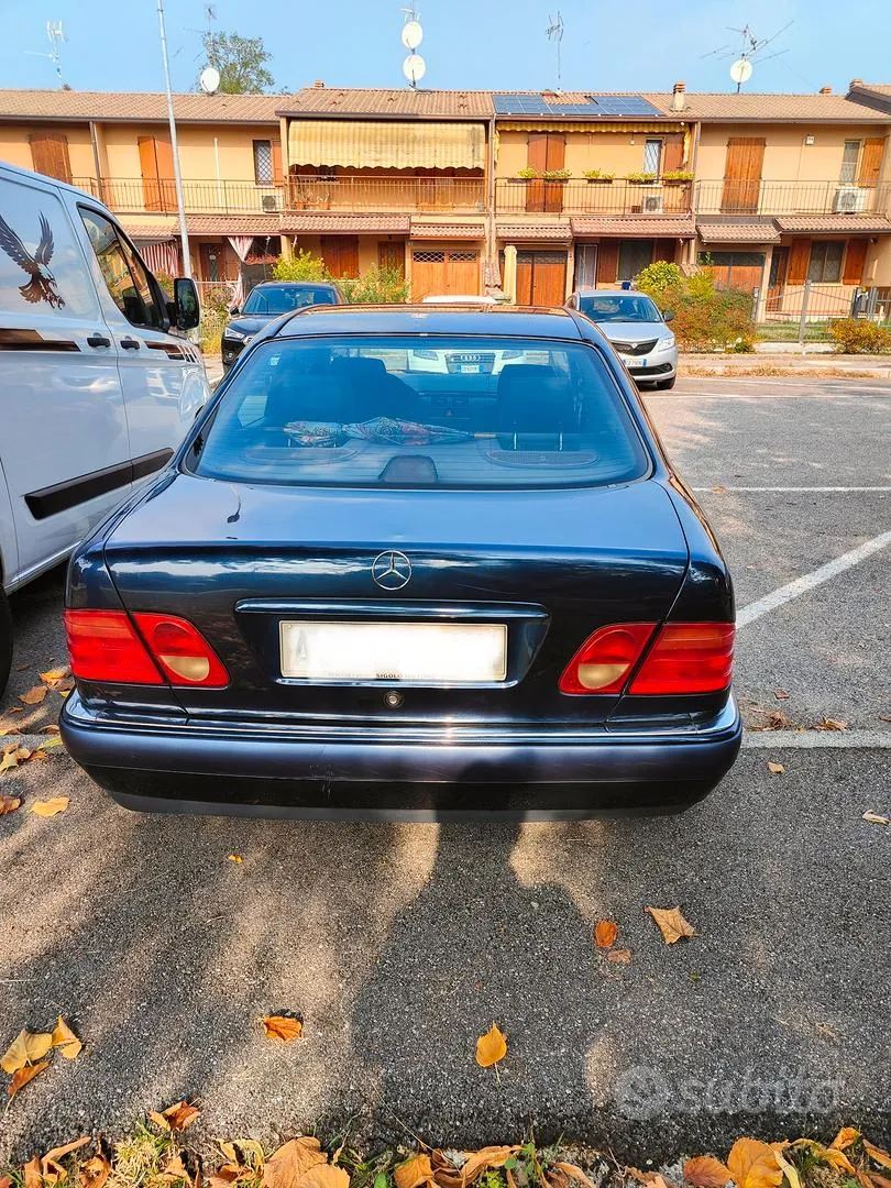 Mercedes-Benz E 1997 photo 2