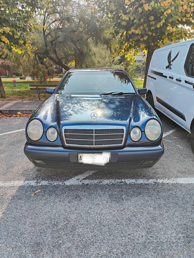 Mercedes-Benz E