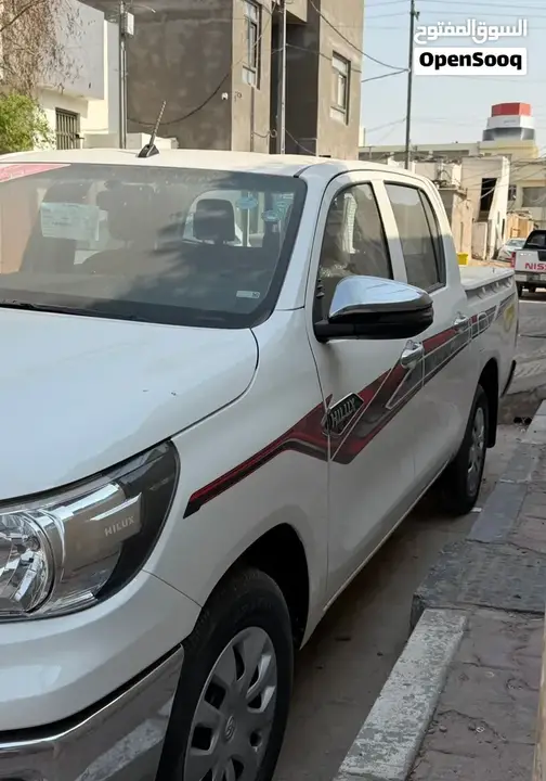 Toyota Hilux 2023 photo 4