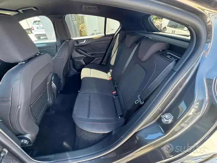 Ford Focus 2022 photo 5