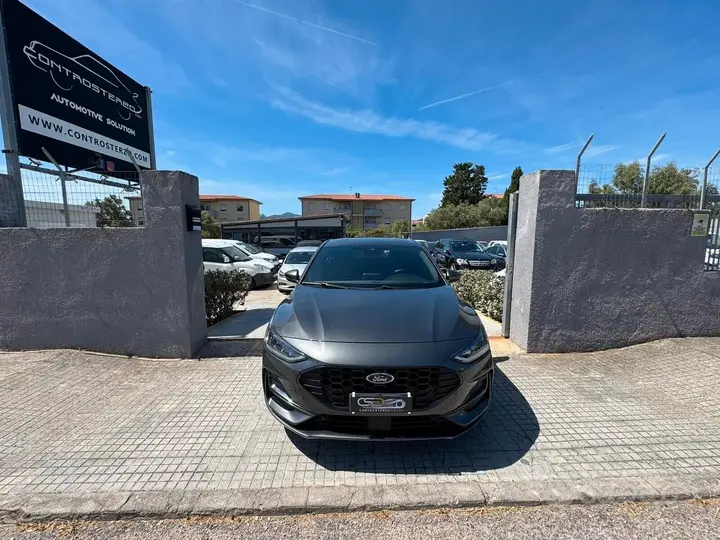 Ford Focus 2022 photo 3