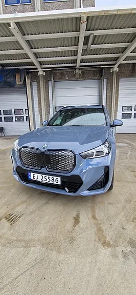 BMW Ix1 2024 photo 2