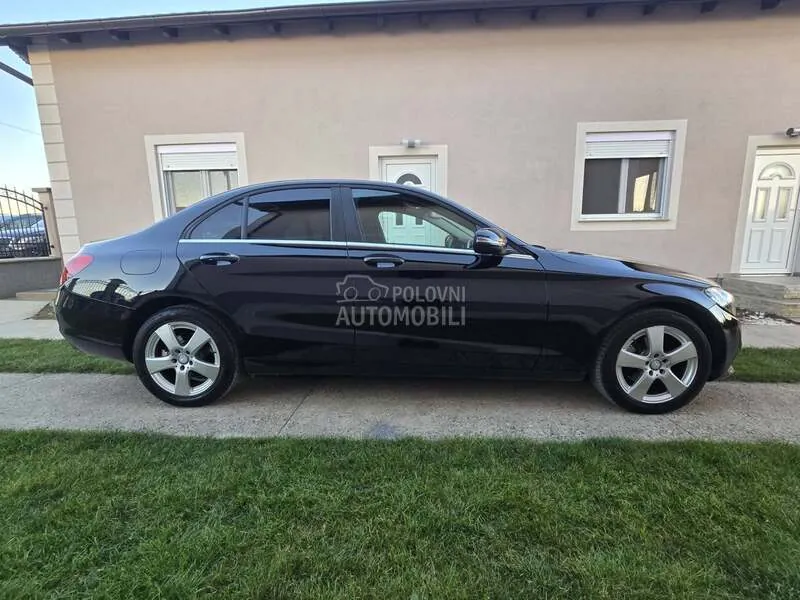 Mercedes-Benz C180 2016 photo 4