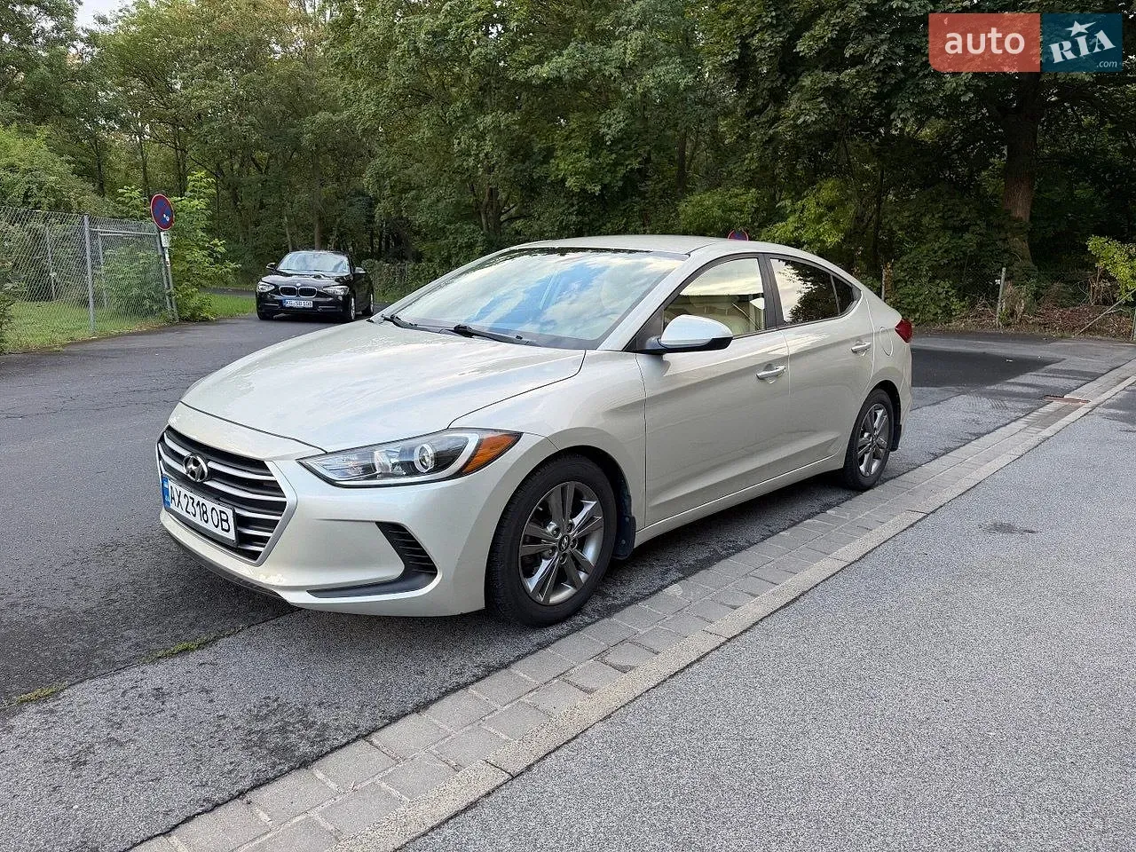 Hyundai Elantra 2018 photo 3