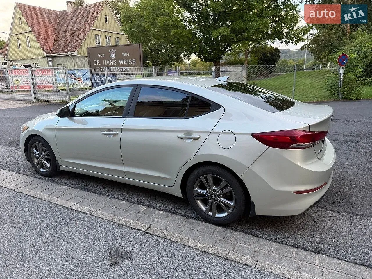 Hyundai Elantra 2018 photo 5