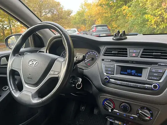 Hyundai I20 2016 photo 3