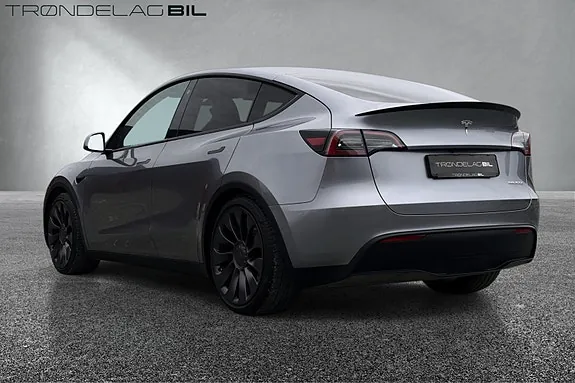 Tesla Model Y 2023 photo 3