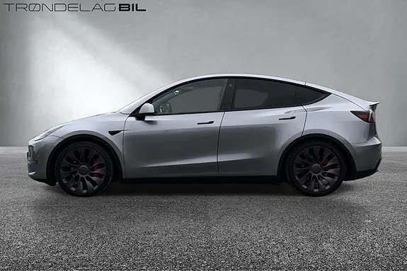 Tesla Model Y 2023 photo 2